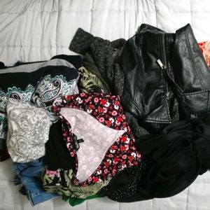 Women's XS-L Clothing Bundle